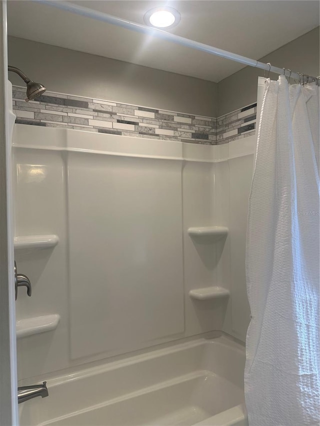 787 Alhambra Ave, Saint Augustine, FL 32086 - bathroom with shower / tub combo