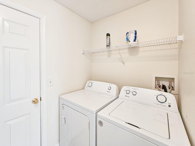 18 Wheatfield Dr, Palm Coast, FL 32164 - clothes washing area with independent washer and dryer
