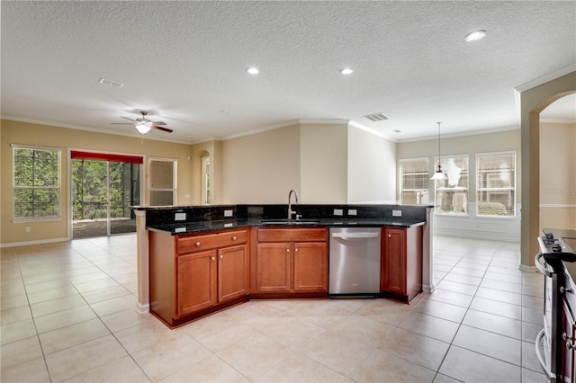 4484 Gray Hawk St, Orange Park, FL 32065 - kitchen featuring a sink, stainless steel appliances, visible vents, arched walkways, and ceiling fan