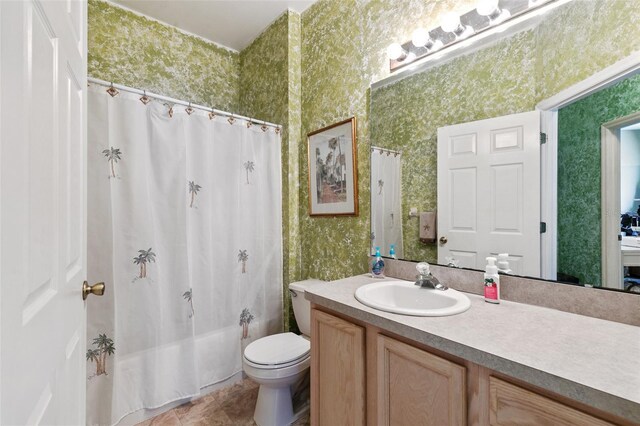 42 Buffalo Bill Dr, Palm Coast, FL 32137 - full bath featuring toilet, a shower with shower curtain, vanity, and wallpapered walls