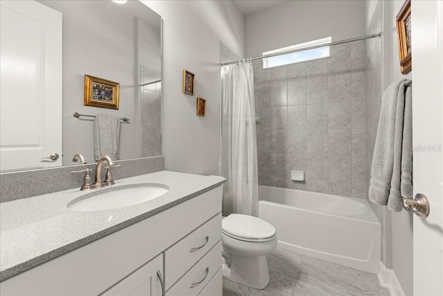 bathroom with shower / bath combo with shower curtain, vanity, and toilet