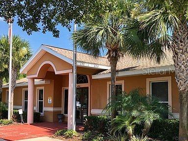 view of front of property with stucco siding