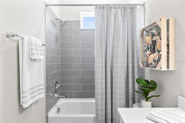 full bath with shower / bath combination with curtain