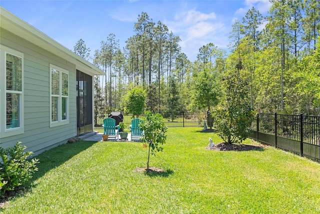 view of yard featuring a fenced backyard