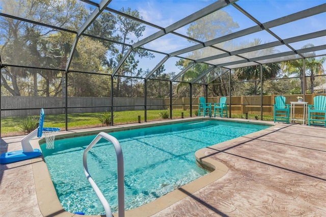 28 Cinnamon Grove Ln, Palm Coast, FL 32137 - view of swimming pool with a fenced in pool, a lanai, a fenced backyard, and a patio area
