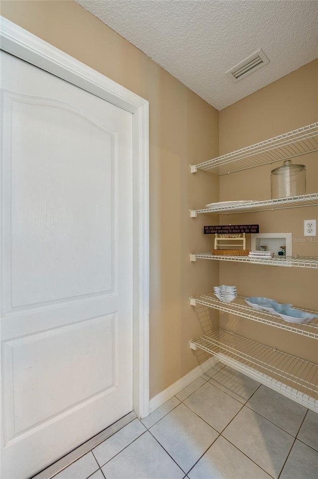 pantry featuring visible vents