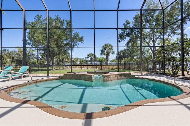 114 Emerald Lake Dr, Palm Coast, FL 32137 - view of swimming pool featuring a pool with connected hot tub, fence, and a patio area