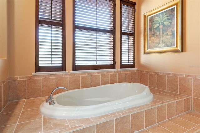 114 Emerald Lake Dr, Palm Coast, FL 32137 - full bath featuring a garden tub