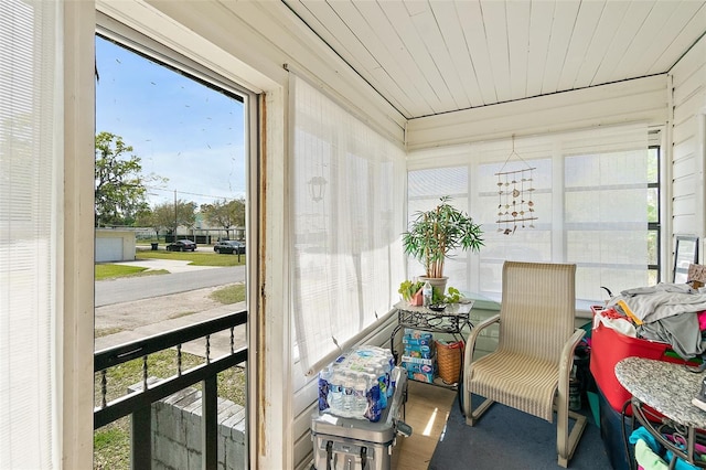 view of sunroom / solarium