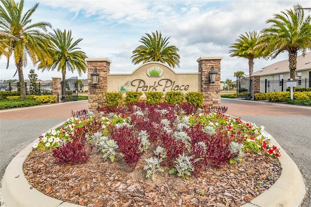 35 Park Place Cir, Palm Coast, FL 32164 - community sign featuring fence