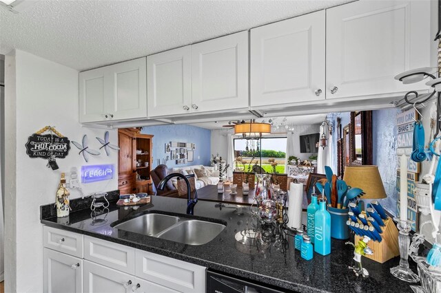 1601 N Ocean Shore Blvd, Flagler Beach, FL 32136 - bar area with a sink and a textured ceiling