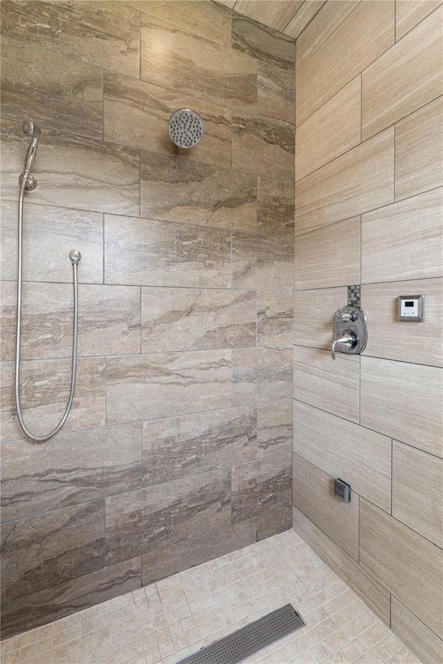 440 Lambert Ave, Flagler Beach, FL 32136 - full bathroom with a tile shower