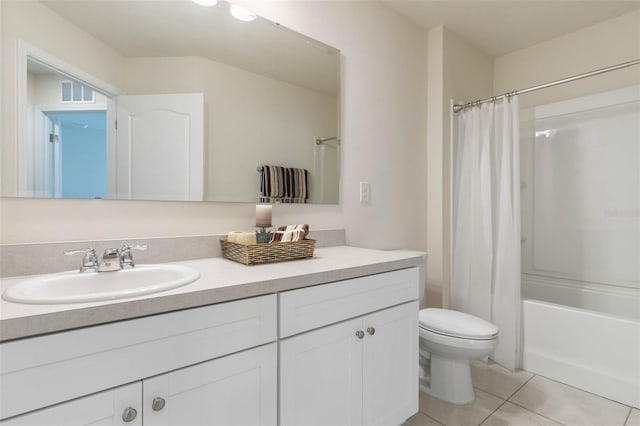 155 Redbud Rd, Palm Coast, FL 32137 - full bath featuring toilet, tile patterned flooring, vanity, and shower / tub combo