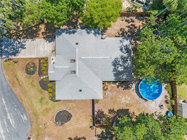 27 Black Hawk Pl, Palm Coast, FL 32137 - aerial view of property and surrounding area featuring a pool