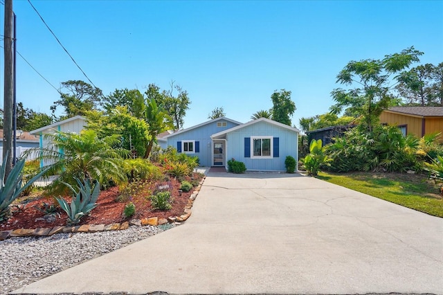 120 Oak Ln, Flagler Beach, FL 32136 - view of front of house with driveway