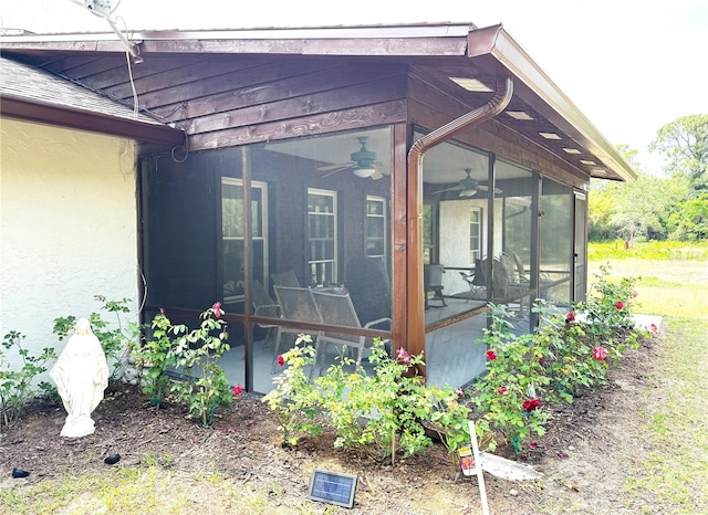 486 S US Highway 1, Oak Hill, FL 32759 - property entrance with stucco siding and a ceiling fan