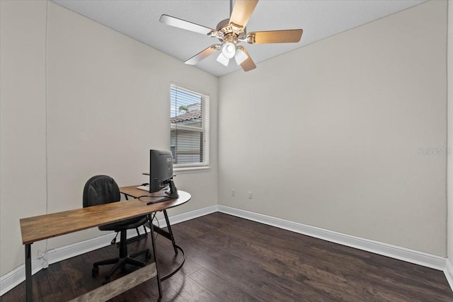 70 Riverview Bnd S Unit 715, Palm Coast, FL 32137 - office area featuring dark wood finished floors, baseboards, and ceiling fan
