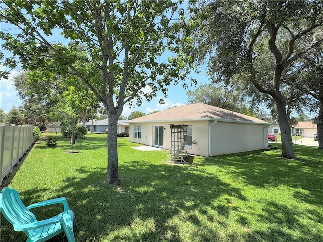 613 Clairmont Ln, South Daytona, FL 32119 - view of yard