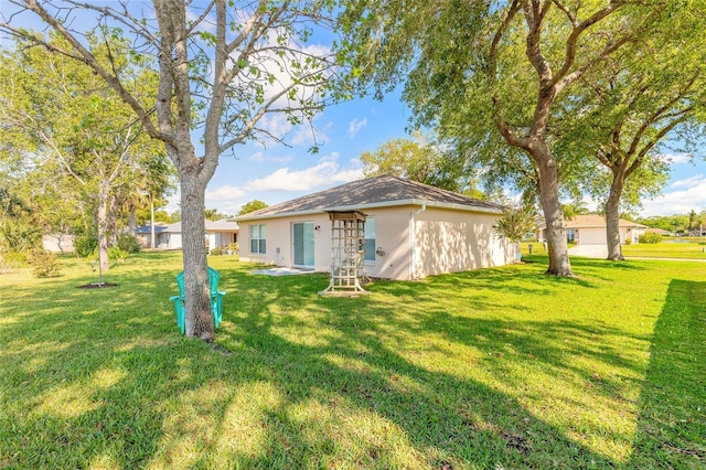 613 Clairmont Ln, South Daytona, FL 32119 - view of grassy yard