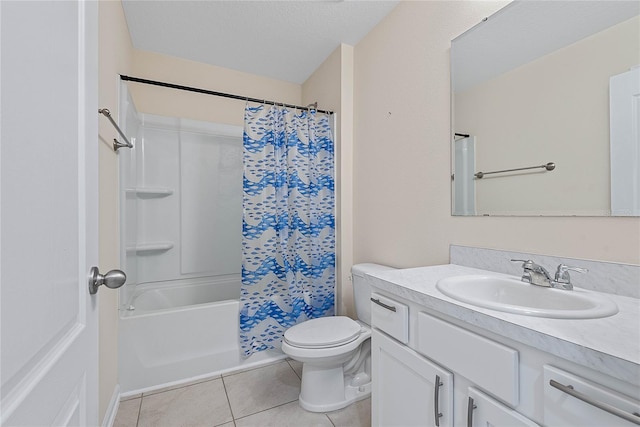 25 Red Top Ln, Palm Coast, FL 32164 - full bathroom with tile patterned floors, vanity, toilet, and shower / bath combination with curtain