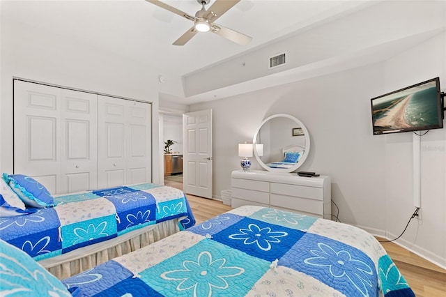 80 Surfview Dr Unit 718, Palm Coast, FL 32137 - bedroom featuring light wood-style floors, a closet, and ceiling fan