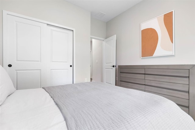 bedroom featuring a closet