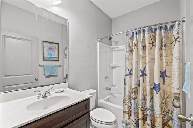 123 N Starling Dr, Palm Coast, FL 32164 - full bath featuring shower / tub combo with curtain, vanity, and toilet