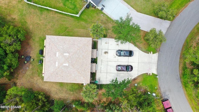 aerial view of property and surrounding area