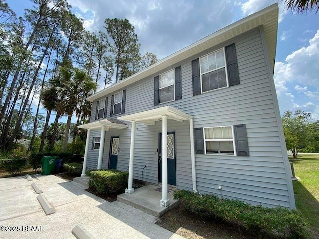 view of front of house