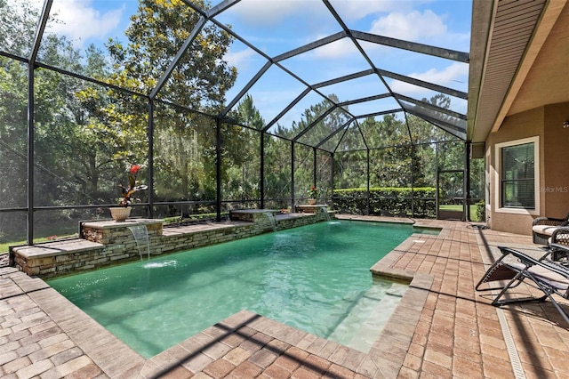 716 Woodbridge Ct, Ormond Beach, FL 32174 - swimming pool featuring a patio area and glass enclosure