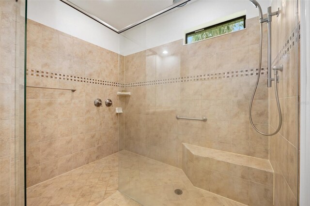 27 Bay Ct, Ormond Beach, FL 32174 - full bath with a tile shower