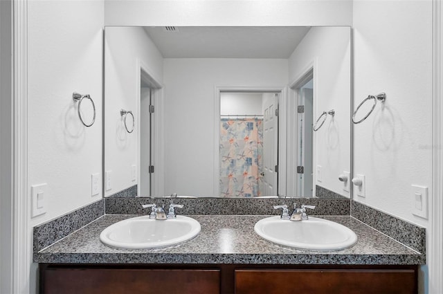 40 Oakleaf Way, Palm Coast, FL 32137 - full bath featuring double vanity