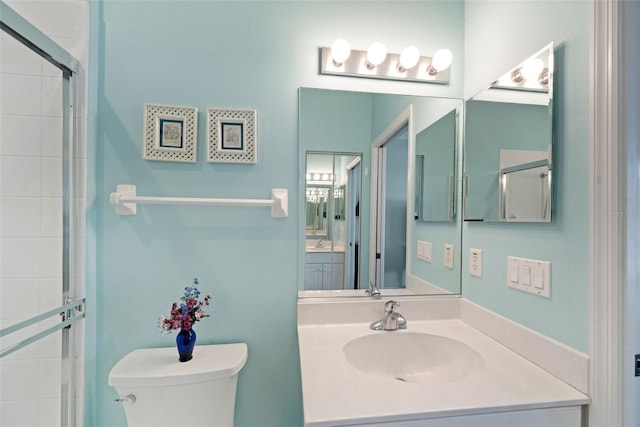 33 Veranda Way Unit 33, Palm Coast, FL 32137 - full bathroom featuring toilet, vanity, and a tile shower