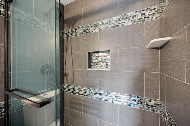 1317 Northside Dr, Ormond Beach, FL 32174 - full bath with a shower stall