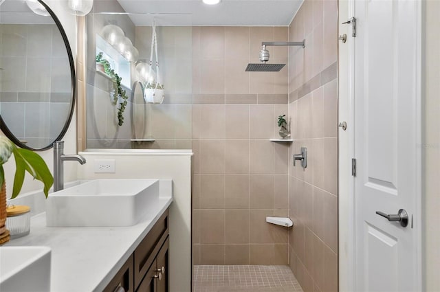 40 Biscayne Dr, Palm Coast, FL 32137 - full bath featuring double vanity and a walk in shower