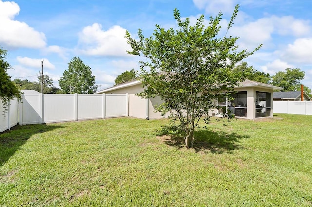 40 Biscayne Dr, Palm Coast, FL 32137 - view of yard with a sunroom
