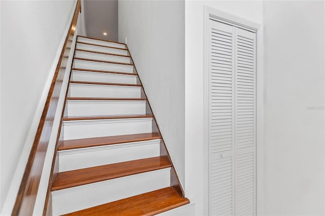 8 Oakmont Ct Unit 0, Palm Coast, FL 32137 - view of stairway