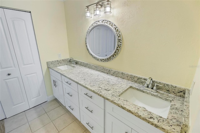 8 Oakmont Ct Unit 0, Palm Coast, FL 32137 - full bath with double vanity and tile patterned flooring