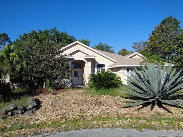 10 Lee Pl, Palm Coast, FL 32137 - ranch-style house with stucco siding