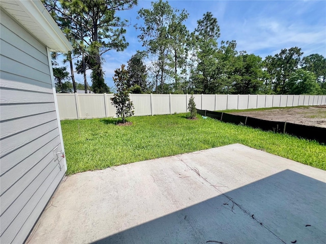 96 Waverly Ln, Palm Coast, FL 32164 - view of yard featuring a patio