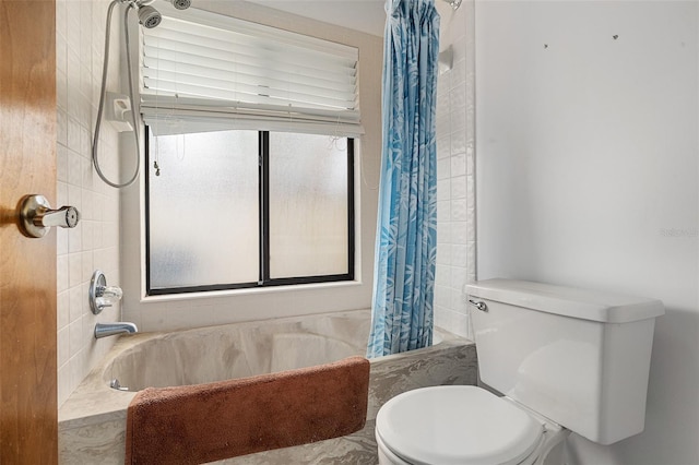55 Village Cir, Palm Coast, FL 32164 - full bathroom featuring shower / bathtub combination with curtain and toilet