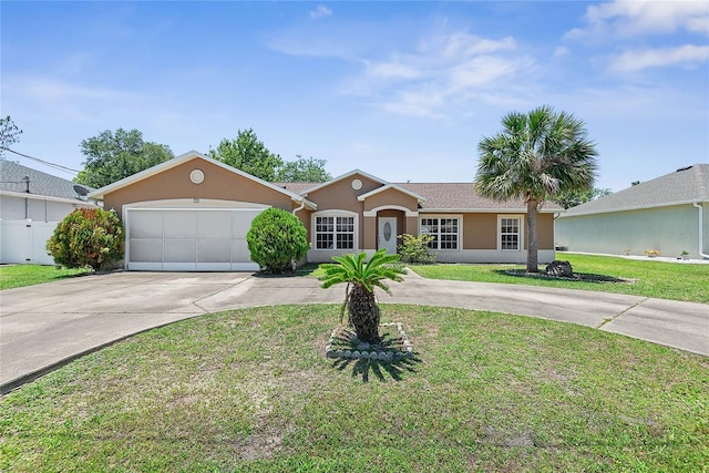 18 Royal Palm Ln, Palm Coast, FL 32164 - ranch-style house featuring driveway, an attached garage, stucco siding, and a front yard