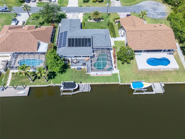 40 Cloverdale Ct N, Palm Coast, FL 32137 - aerial view of a pool and a nearby body of water