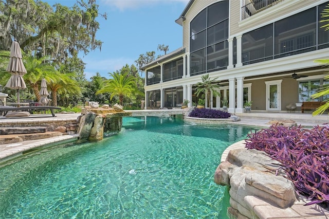 140 Monterey Bay Ln, Green Cove Springs, FL 32043 - outdoor pool featuring a patio area, ceiling fan, and a sunroom