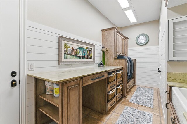 140 Monterey Bay Ln, Green Cove Springs, FL 32043 - kitchen with light stone countertops and open shelves