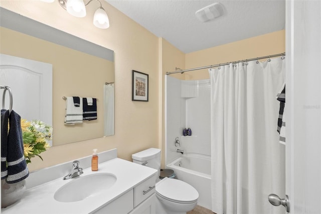 65 Lob Wedge Ln, Bunnell, FL 32110 - bathroom featuring toilet, vanity, shower / tub combo with curtain, and a textured ceiling