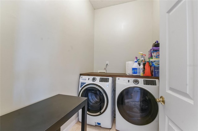 775 Blackmoor Gate Ln, Saint Augustine, FL 32084 - laundry area featuring washing machine and clothes dryer