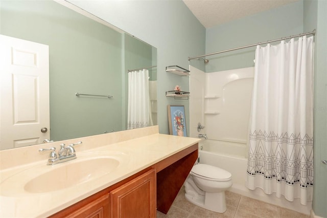 1 Rockwell Ln W, Palm Coast, FL 32164 - full bath featuring vanity, shower / bath combination with curtain, toilet, and tile patterned floors