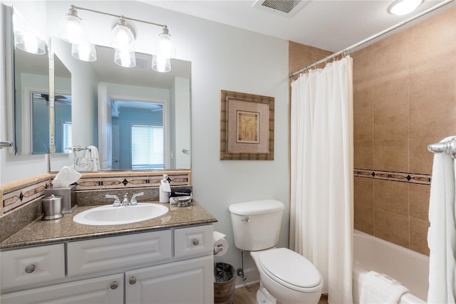 200 Ocean Crest Dr Unit 605, Palm Coast, FL 32137 - bathroom with vanity and shower / bath combo with shower curtain