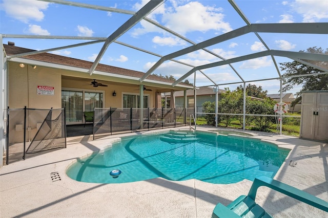 7 Fleming Ct, Palm Coast, FL 32137 - view of swimming pool with ceiling fan, a patio, a lanai, and a pool with connected hot tub